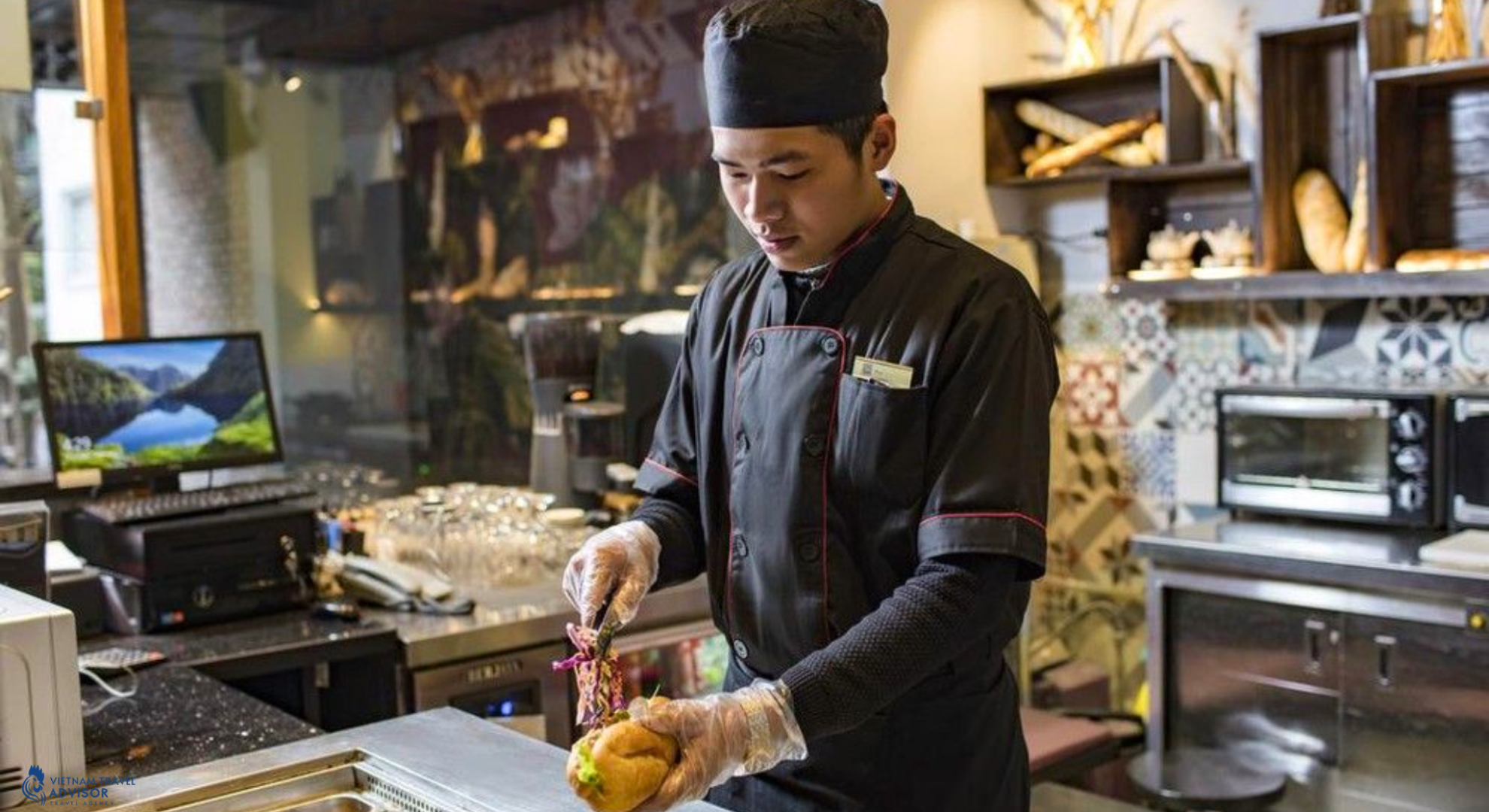 (Chef live-cooking – MK Premier Hanoi)