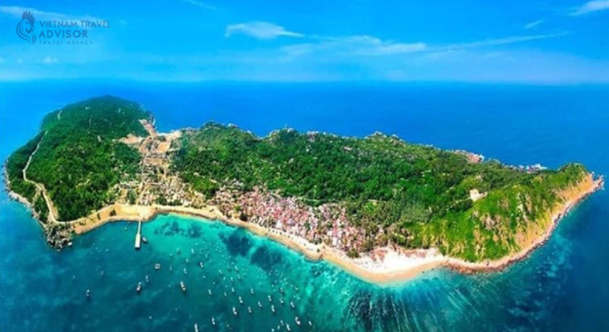 (Panorama of Cham Island)